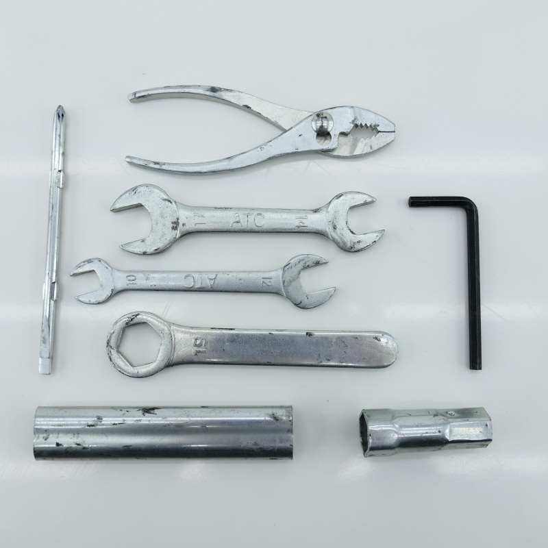 Honda (Original OE) - HONDA CBR125 CBR125R JC39 Werkzeug Bordwerkzeug nur 5015km - Bild  von 5