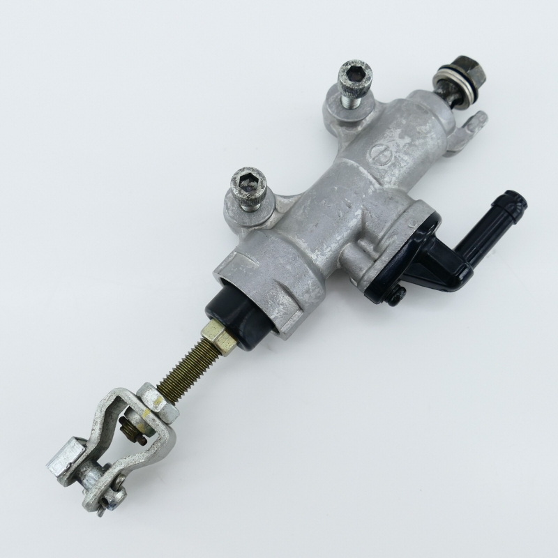 Honda (Original OE) - HONDA CBR125 CBR125R JC34 Bremspumpe hinten Fußbremspumpe Pumpe nur 10778km - Bild  von 6