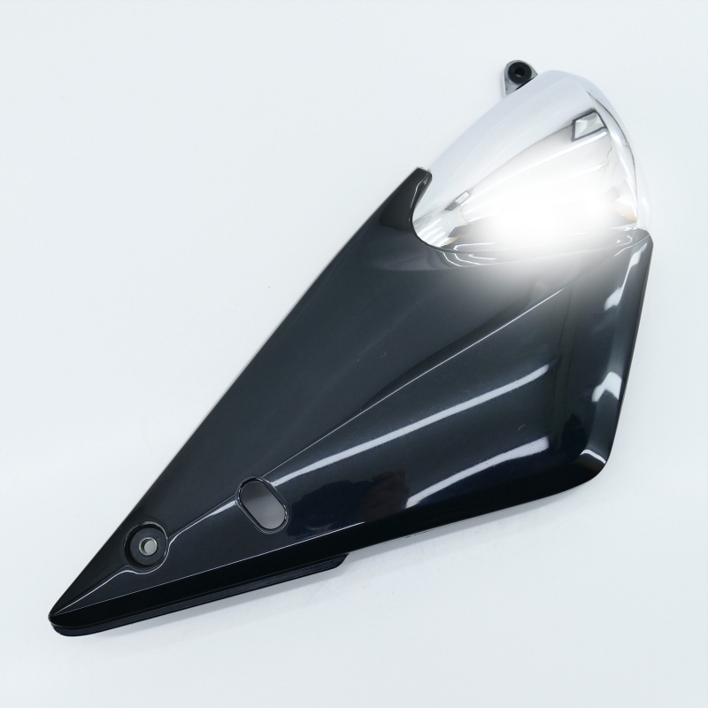 Suzuki (Original OE) - SUZUKI GSF600 GSF600S WVA8 Chrom Seitenverkleidung rechts Seitenabdeckung - Bild  von 5