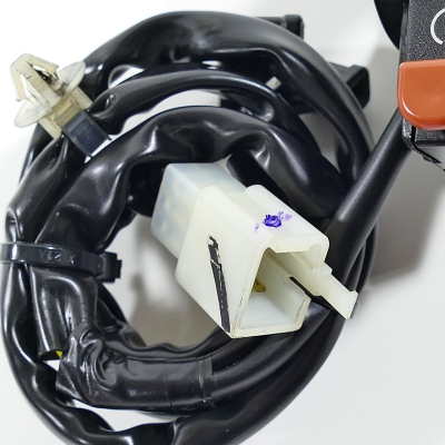 Honda (Original OE) - HONDA CBR CBR125 CBR125R JC39 Lenkerschalter rechts Schalterarmatur nur 10181km - Bild 4 von 5