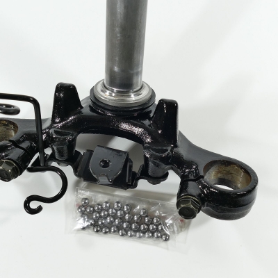 Honda (Original OE) - HONDA CBR125 CBR125R JC34 Gabelbrücke unten untere Brücke Gabel nur 10566km - Bild 2 von 6