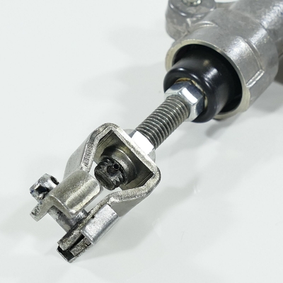 Honda (Original OE) - HONDA CBR125 CBR125R JC34 Bremspumpe hinten Fußbremspumpe nur 10566km UNFALLFREI - Bild 2 von 6