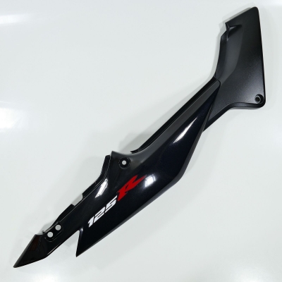HONDA CBR125 CBR125R JC34 Heckverkleidung rechts Verkleidung hinten UNFALLFREI