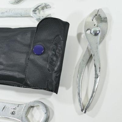 Honda (Original OE) - HONDA CBR125 CBR125R JC39 Werkzeug Bordwerkzeug Werkzeugtasche nur 6417km - Bild 3 von 5