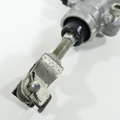 Honda (Original OE) - HONDA CBR125 CBR125R JC39 Bremspumpe hinten Fußbremspumpe nur 6417km - Bild 2 von 6