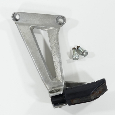 HONDA CBR125 CBR125R JC34 Fußrastenanlage hinten links Sozius Fußraste
