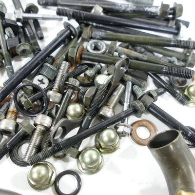 Suzuki (Original OE) - SUZUKI GSF600 GSF600S Bandit WVA8 Motorschrauben Schrauben Motor nur 11951km - Bild 6 von 7