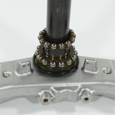 Suzuki (Original OE) - SUZUKI GSF600 GSF600S WVA8 Gabelbrücke unten untere Brücke Gabel nur 11951km - Bild 2 von 5