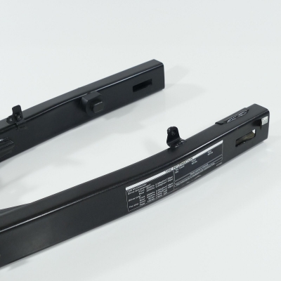 Honda (Original OE) - HONDA CBR CBR125 CBR125R JC39 Schwinge Hinterradschwinge nur 7881km - Bild 4 von 6