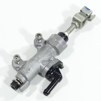 Honda (Original OE) - HONDA CBR125 CBR125R JC39 Bremspumpe hinten Fußbremspumpe nur 7881km - Bild 4 von 6