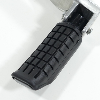 Honda (Original OE) - HONDA CBR125 CBR125R JC39 Fußraste hinten links Fußrastenanlage nur 7881km - Bild 5 von 6