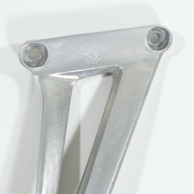 Honda (Original OE) - HONDA CBR125 CBR125R JC39 Fußraste hinten rechts Fußrastenanlage nur 7881km - Bild 4 von 6