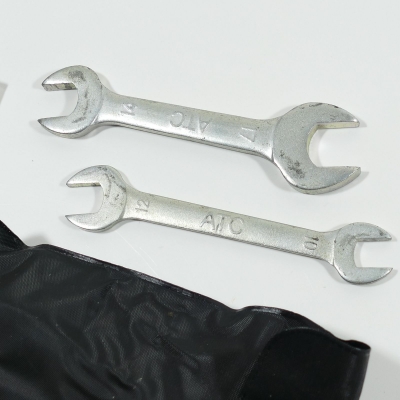 Honda (Original OE) - HONDA CBR125 CBR125R JC39 Werkzeug Bordwerkzeug Werkzeugtasche nur 7881km - Bild 3 von 5