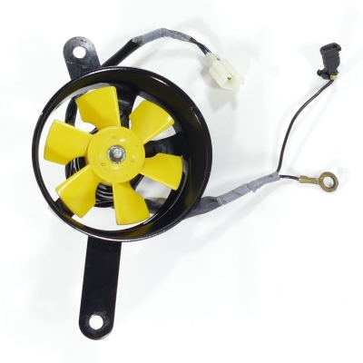 HONDA CBR125 CBR125R JC34 Kühlerlüfter Lüfter Ventilator Kühler nur 14578km