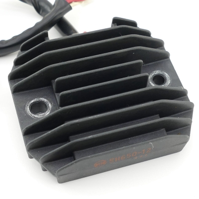 Yamaha (Original OE) - YAMAHA FZS 600 FZS600 RJ02 Fazer Lichtmaschinenregler Gleichrichter Regler SH650 - Bild 2 von 5