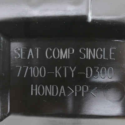 Honda (Original OE) - HONDA CBR125 CBR125R JC39 Sitz Fahrer Fahrersitz 77100-KTY-D300 nur 7895km - Bild 5 von 6