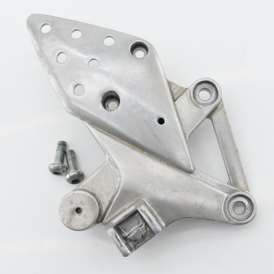HONDA CBR125 CBR125R JC34 Fußrastenhalter Fußrastenplatte rechts Fußrastenträger