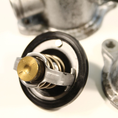 Suzuki (Original OE) - SUZUKI SV SV650 SV650S AV Thermostat Thermostatgehäuse Gehäuse - Bild 2 von 3