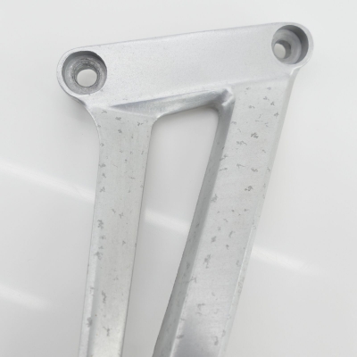 Honda (Original OE) - HONDA CBR125 CBR125R JC39 Fußraste hinten rechts Fußrastenanlage UNFALLFREI - Bild 5 von 6