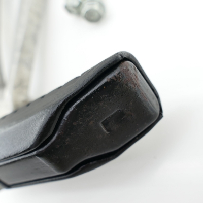 Honda (Original OE) - HONDA CBR125 CBR125R JC34 Fußrastenanlage hinten links Sozius Fußraste - Bild 3 von 7