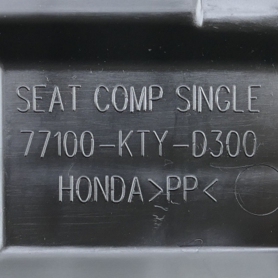 Honda (Original OE) - HONDA CBR125 CBR125R JC39 Sitz Fahrer Fahrersitz 77100-KTY-D300 nur 5076km - Bild 6 von 7
