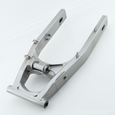 SUZUKI GSF600 GSF600S WVA8 Schwinge Hinterradschwinge UNFALLFREI