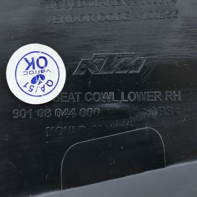 KTM (Original OE) - KTM Duke 125 Heckverkleidung rechts Verkleidung hinten 901.08.044.000 - Bild 5 von 6
