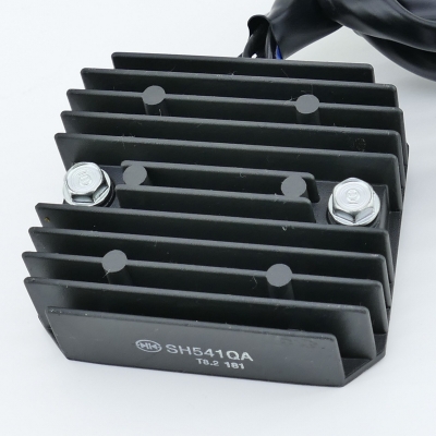 Honda (Original OE) - HONDA CBR125 CBR125R JC39 Lichtmaschinenregler Gleichrichter SH541QA nur 4571km - Bild 2 von 5