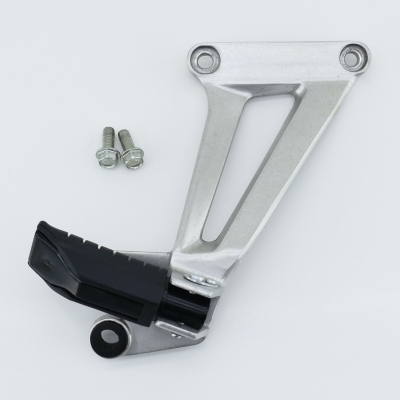HONDA CBR125 CBR125R JC39 Fußraste hinten rechts Fußrastenanlage UNFALLFREI