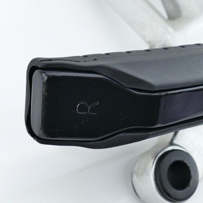 Honda (Original OE) - HONDA CBR125 CBR125R JC39 Fußraste hinten rechts Fußrastenanlage UNFALLFREI - Bild 4 von 7