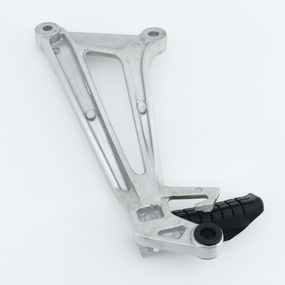 Honda (Original OE) - HONDA CBR125 CBR125R JC39 Fußraste hinten rechts Fußrastenanlage UNFALLFREI - Bild 6 von 7