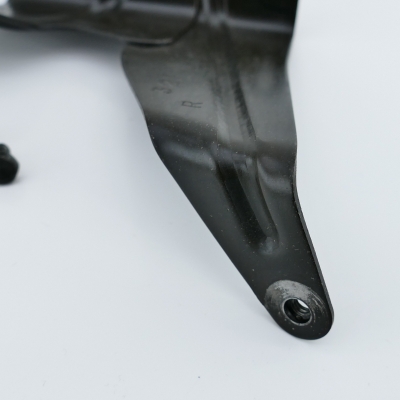 Suzuki (Original OE) - SUZUKI GSF1200 GSF1200S WVA9 Verkleidungshalter Halter rechts UNFALLFREI - Bild 2 von 5