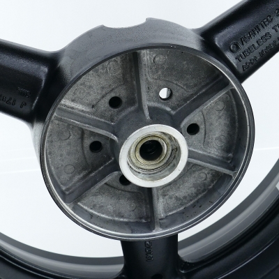 Suzuki (Original OE) - SUZUKI GSF1200 GSF1200S WVA9 Felge hinten Hinterradfelge Hinterrad UNFALLFREI - Bild 4 von 9