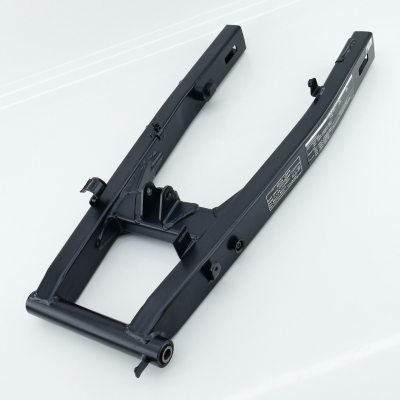 HONDA CBR125 CBR125R JC39 Schwinge Hinterradschwinge nur 4392km UNFALLFREI