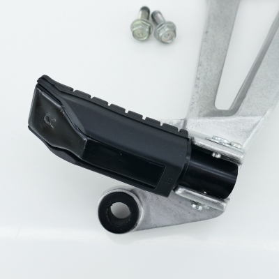 Honda (Original OE) - HONDA CBR125 CBR125R JC39 Fußraste hinten rechts Fußrastenanlage UNFALLFREI - Bild 2 von 5