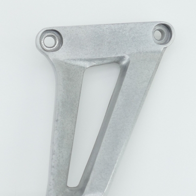 Honda (Original OE) - HONDA CBR125 CBR125R JC39 Fußraste hinten rechts Fußrastenanlage UNFALLFREI - Bild 4 von 5