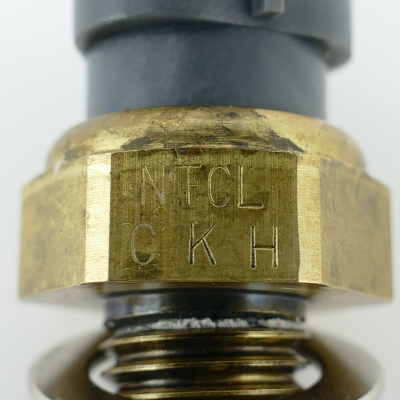 Honda (Original OE) - HONDA CBR125 CBR125R JC39 Sensor Thermostatgehäuse Fühler Kühlwasser nur 4392km - Bild 5 von 6