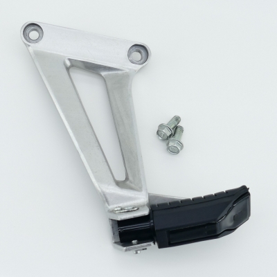HONDA CBR125 CBR125R JC34 Fußrastenanlage hinten links Sozius Fußraste
