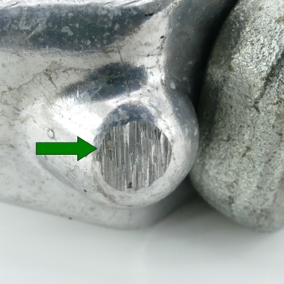 Suzuki (Original OE) - SUZUKI GSF600 GSF600S WVA8 Fußraste vorn vorne rechts Fahrerfußraste nur 16608km - Bild 6 von 7