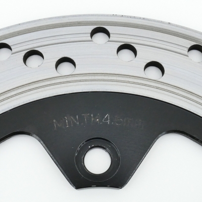 Suzuki (Original OE) - SUZUKI GSF600 GSF600S WVA8 Bremsscheibe hinten Hinterradbremsscheibe 4,6mm - Bild 3 von 4