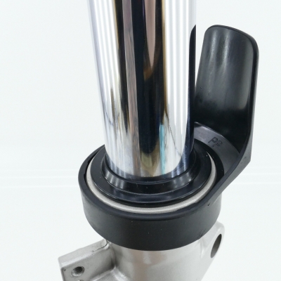 Suzuki (Original OE) - SUZUKI GSF600 GSF600S WVA8 SHOWA Gabel Gabelholm Telegabel rechts nur 16608km - Bild 3 von 7