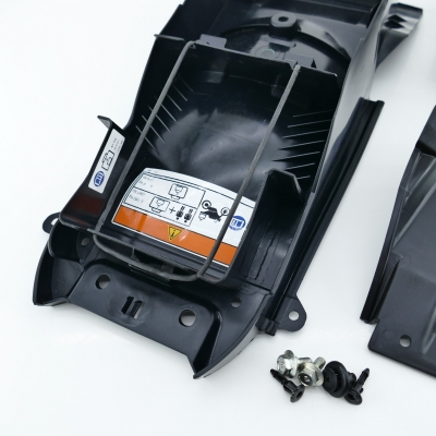Honda (Original OE) - HONDA CBR125 CBR125R JC50 Heckinnenverkleidung Kotflügel Fender Radkasten - Bild 2 von 6