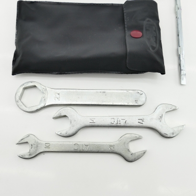 Honda (Original OE) - HONDA CBR125 CBR125R JC50 Werkzeug Bordwerkzeug Werkzeugtasche nur 6376km - Bild 2 von 4