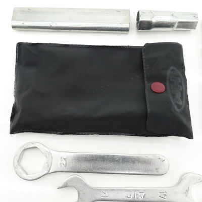 Honda (Original OE) - HONDA CBR125 CBR125R JC50 Werkzeug Bordwerkzeug Werkzeugtasche nur 6376km - Bild 3 von 4