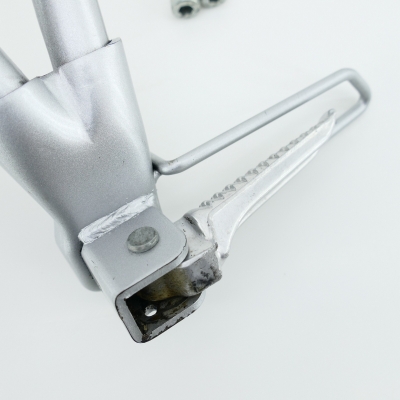 Suzuki (Original OE) - SUZUKI GSF600 GSF600S WVA8 Fußrastenanlage hinten links Fußraste Sozius - Bild 2 von 5