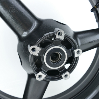 Suzuki (Original OE) - SUZUKI GSF600 GSF600S WVA8 Felge hinten Hinterradfelge Rad Hinterrad nur 8281km - Bild 2 von 6