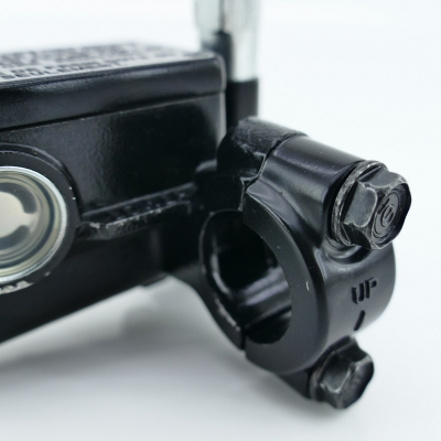 Honda (Original OE) - HONDA CBR125 CBR125R JC39 Bremspumpe vorn vorne Handbremspumpe nur 3090km - Bild 2 von 8