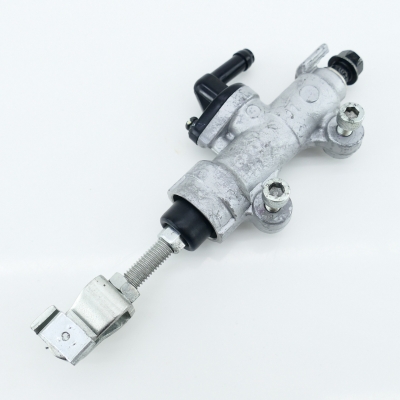 HONDA CBR125 CBR125R JC39 Bremspumpe hinten Fußbremspumpe Pumpe nur 3090km