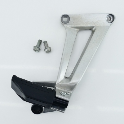 HONDA CBR125 CBR125R JC39 Fußraste hinten rechts Fußrastenanlage UNFALLFREI