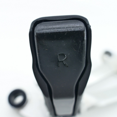 Honda (Original OE) - HONDA CBR125 CBR125R JC39 Fußraste hinten rechts Fußrastenanlage UNFALLFREI - Bild 5 von 6